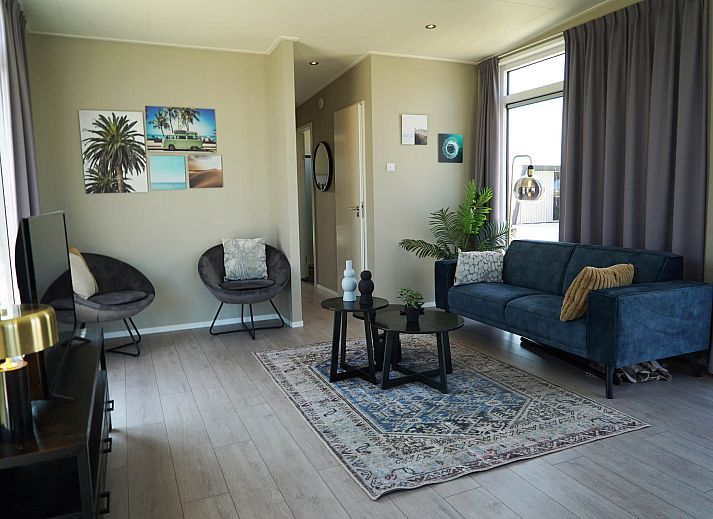 Detached house in Kampen with modern architecture on the waterfront, ideal vacation home in Northwest Overijssel, surrounded by nature.