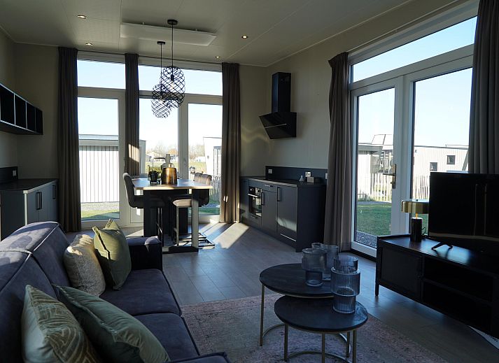 Moderne vrijstaande woning in Kampen, Noordwest Overijssel. Geniet van het ruime terras en de rustige omgeving van deze vakantiewoning.