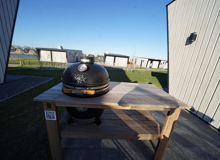 Gezellige woonkamer van de Vrijstaande woning in Kampen, Noordwest Overijssel. Comfortabel vakantiehuis met modern interieur en veel lichtinval.