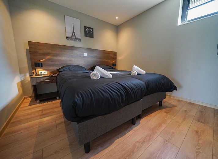 Vrijstaande woning in Kampen, Noordwest Overijssel, vakantiehuis met ruime tuin en moderne architectuur, ideaal voor ontspanning in de natuur.