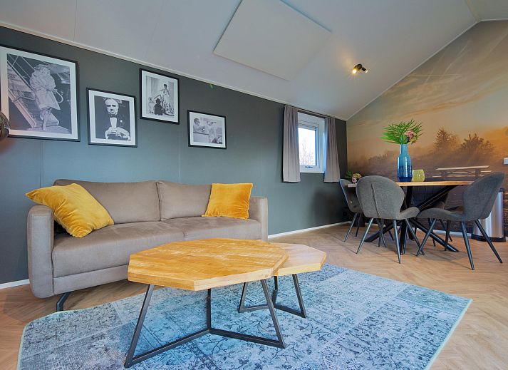 Vrijstaande woning in Kampen, vakantiehuis in Noordwest Overijssel met ruime tuin en uitzicht op groene omgeving.