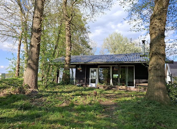 Verblijf 551105 • Vakantiewoning Noordwest Overijssel • Gezellige tweepersoons bungalow op het platteland bij