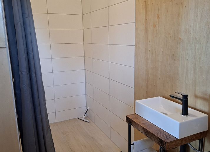 Eetruimte in OV681 vakantiehuis in Steenwijk, geniet van het uitzicht op de natuur, Overijssel.