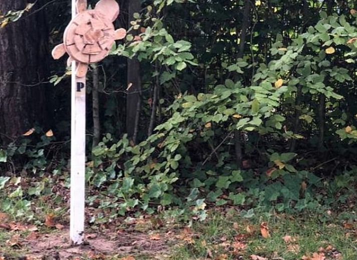 Ferienhaus in IJhorst, schoen beleuchtetes Ferienhaus in Nordwest Overijssel, Abendansicht.