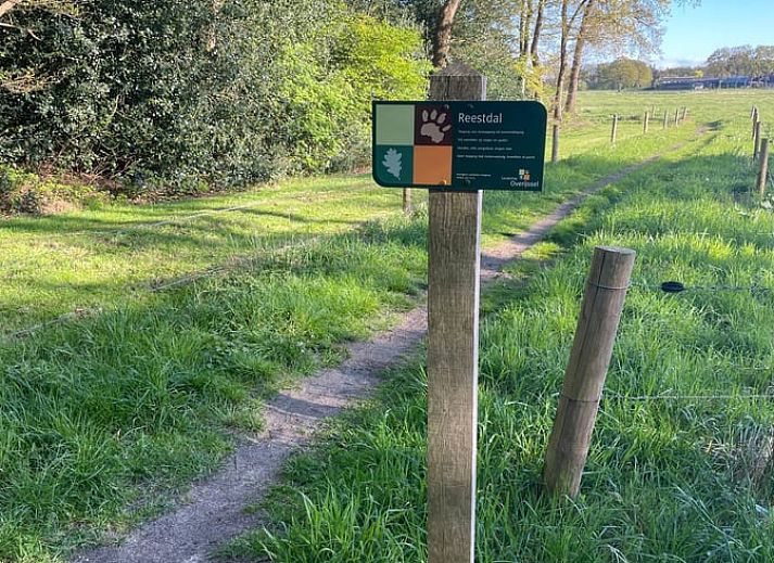 Kitchen facilities in cottage in IJhorst, Northwest Overijssel, with modern kettle and coffee maker.