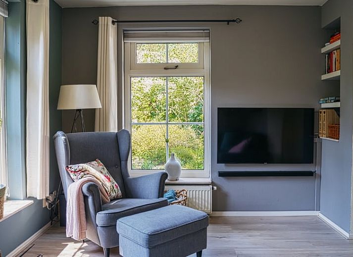 Luchtfoto van Vakantiehuisje in IJhorst, omringd door groen in Noordwest Overijssel, Overijssel.