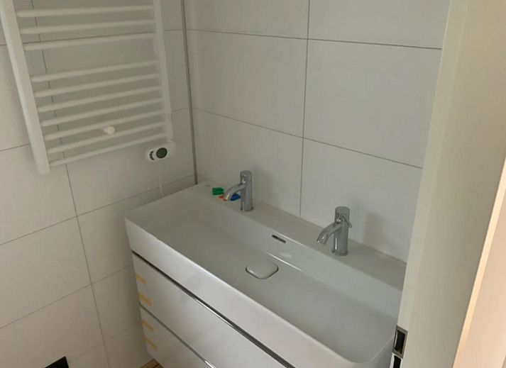 Vrijstaande woning in IJhorst, een modern vakantiehuis in Noordwest Overijssel omgeven door groene natuur en rustgevende omgeving.