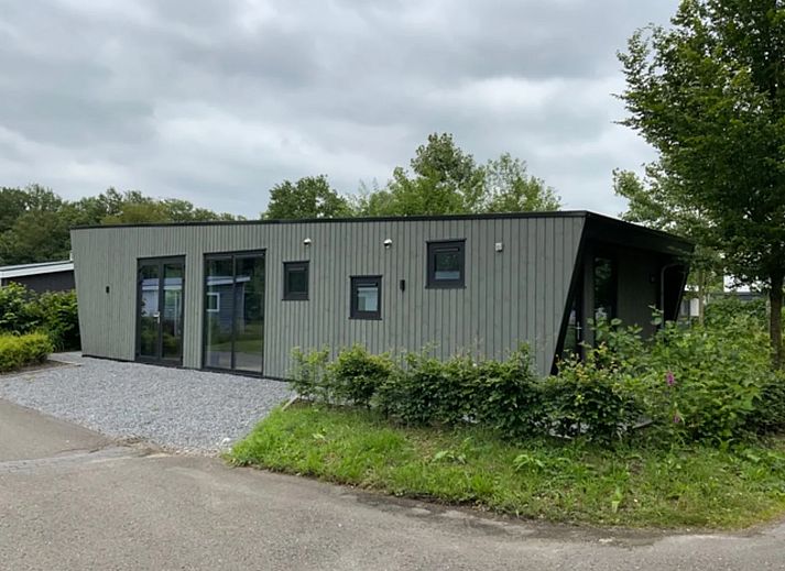 Vrijstaande woning in IJhorst, vakantiehuis in Noordwest Overijssel met moderne architectuur en groene omgeving, ideaal voor natuurliefhebbers.