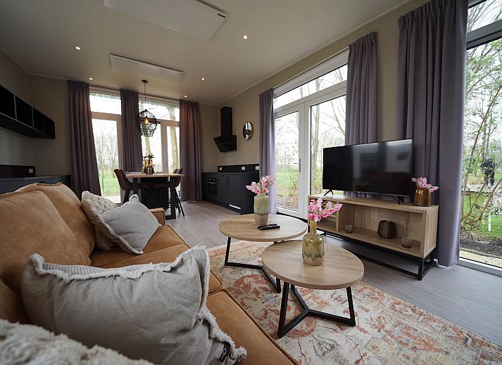 Cozy bedroom in detached house in IJhorst, Overijssel, with comfortable beds and mood lighting.