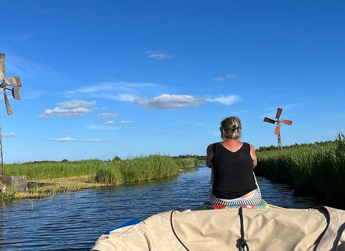 Charmante Eingangstuer des Ferienhauses in Kalenberg, umgeben von Natur.
