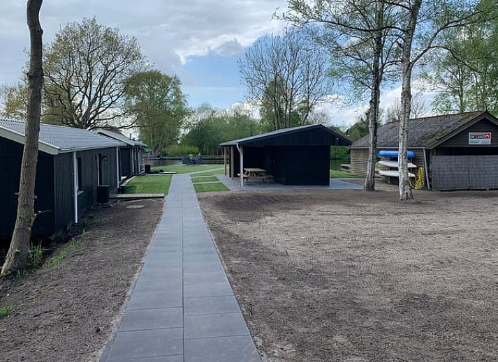 Vacation home in Kalenberg with terrace and nature in Northwest Overijssel, ideal for relaxation.