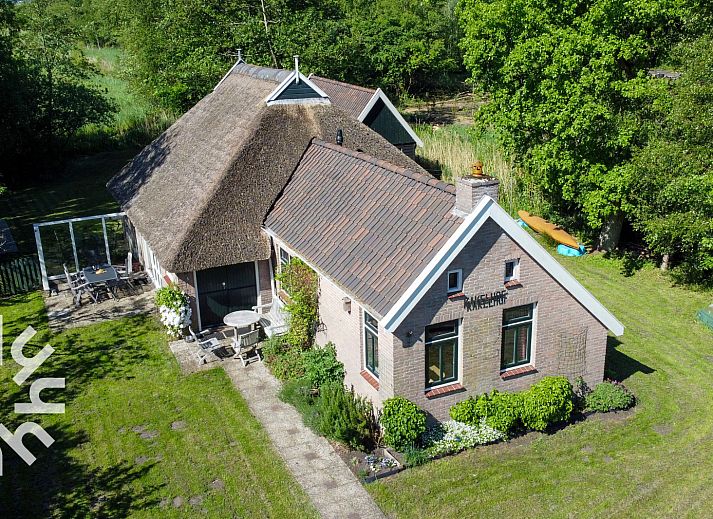Verblijf 551623 • Vakantiewoning Noordwest Overijssel • 6 persoons vakantiehuis met omheinde tuin aan het water in