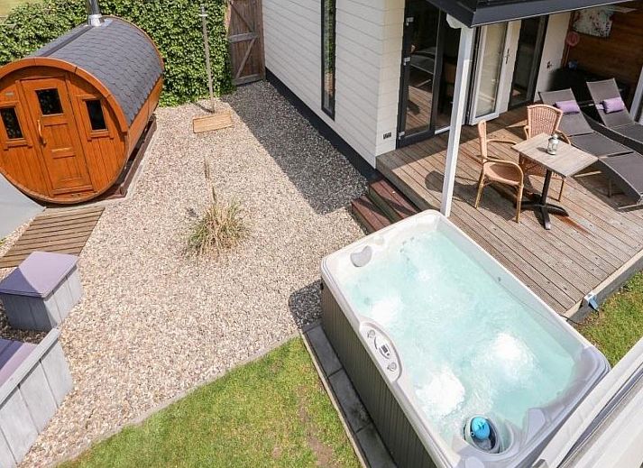 Verblijf 551713 • Vakantiewoning Noordwest Overijssel • Luxe 2 persoons studio met sauna en bubbelbad nabij
