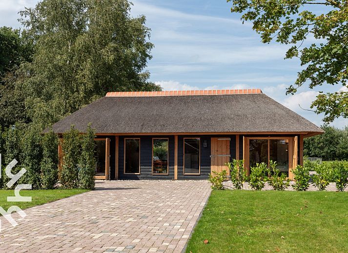 Verblijf 551716 • Vakantiewoning Noordwest Overijssel • Landelijk gelegen 2 persoons vakantiehuis met groot terras
