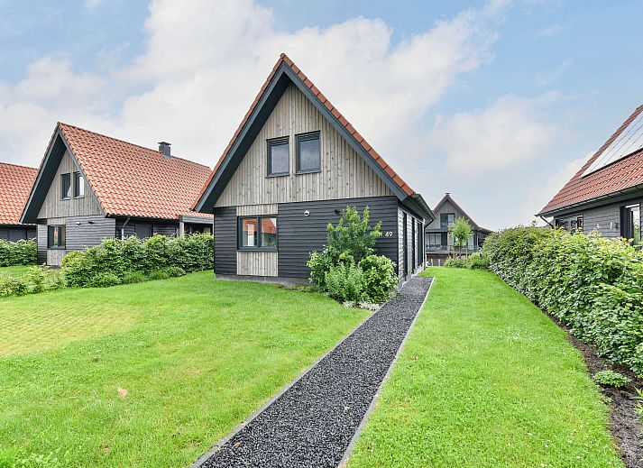 Verblijf 551825 • Vakantiewoning Noordwest Overijssel • Vrijstaande woning in Ossenzijl