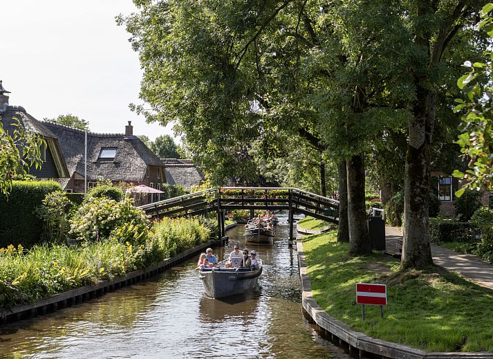 Ferienhaus OV735 in Tuk, Nordwest Overijssel, umgeben von gruener Natur und modernem Design, ideal fuer einen entspannten Aufenthalt.