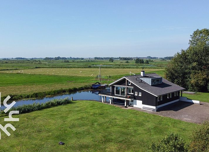 Gemuetliches Schlafzimmer mit Etagenbett in OV573 Ferienhaus Blokzijl, ideal fuer Familien in Nordwest Overijssel, Overijssel.