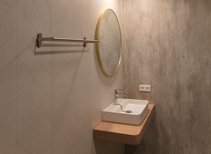 Cozy bar in OV669 vacation home in Blokzijl, Northwest Overijssel.