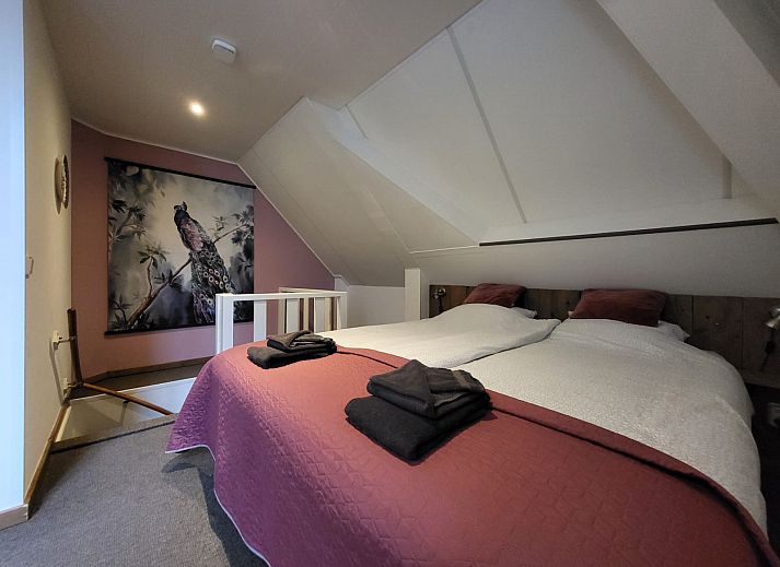 Charming vacation home OV686 in Blokzijl, Overijssel with traditional facade and cozy atmosphere.