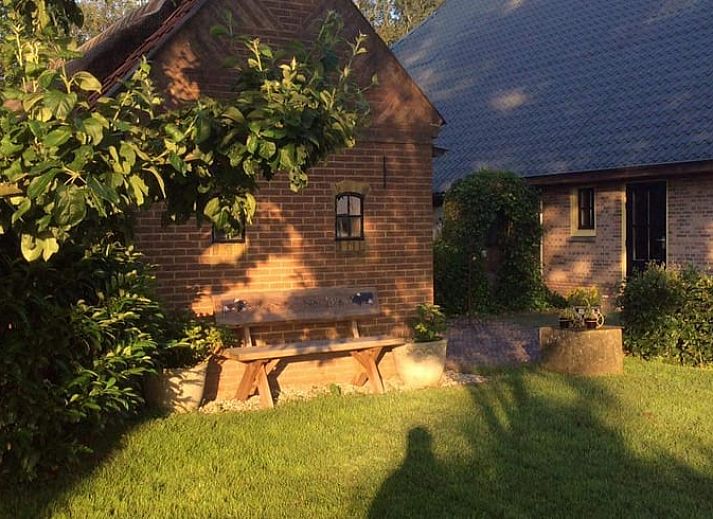 Guest house 552913 • Holiday property Noordwest Overijssel • Huisje in Eesveen