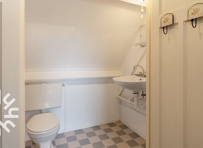 Moderne Kueche des Ferienhauses OV533 in Eesveen, ausgestattet mit allen Annehmlichkeiten.