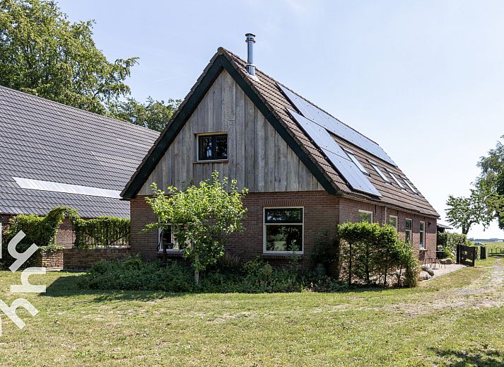 OV543 vakantiehuis in Eesveen, omgeven door groen in Noordwest Overijssel, Overijssel.