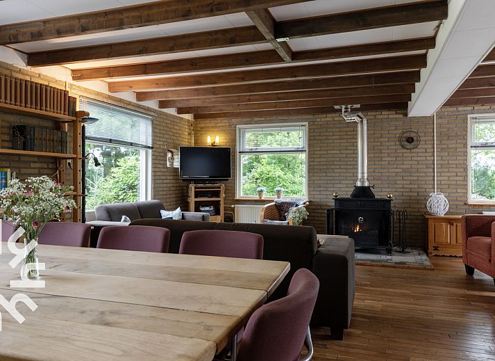 Moderne keuken in vakantiehuis OV543, Eesveen, Noordwest Overijssel, Overijssel.