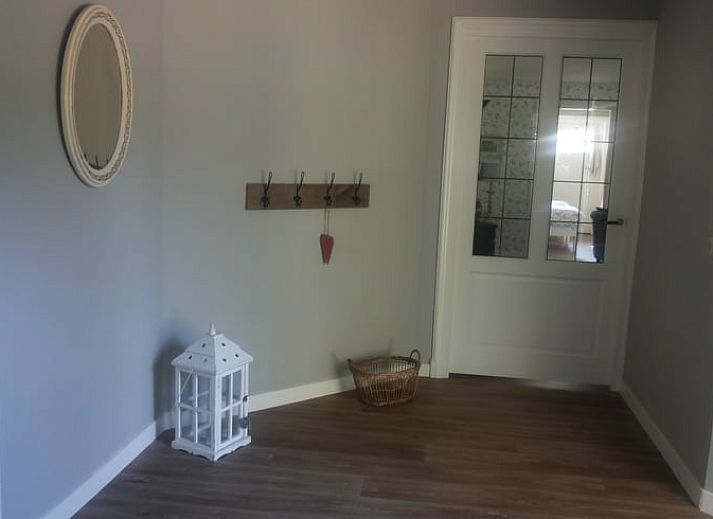 Ruime woonkamer van Vakantiehuis in Hamingen, Noordwest Overijssel. Gezellige binnenruimte in deze vakantiewoning in Overijssel.