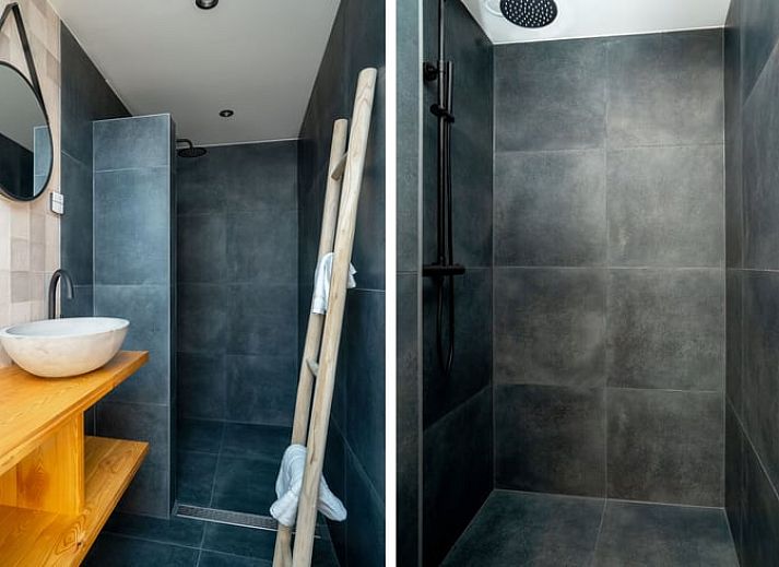 Ferienhaus in Staphorst, ein charmantes Ferienhaus im Nordwesten von Overijssel mit einer einladenden Terrasse und gruener Umgebung.