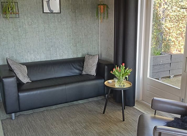 Charmant vakantiehuisje in Staphorst met rieten dak, gelegen in het groene Overijssel.