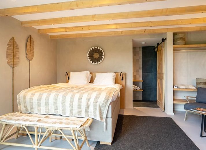 Vacation home in Staphorst with spacious garden and terrace, ideal for relaxation in Northwest Overijssel.