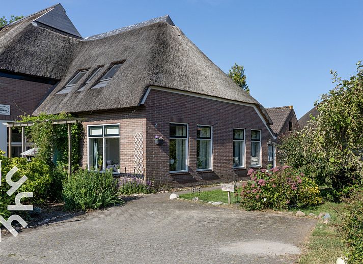 Ruime binnenruimte van OV517 vakantiehuis in Zuidveen, ideaal voor creatieve workshops en ontspanning.