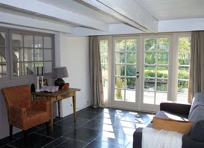 Charmantes Ferienhaus in Abcoude, mitten im Gruenen, ideal fuer einen erholsamen Aufenthalt in Utrecht Nord.