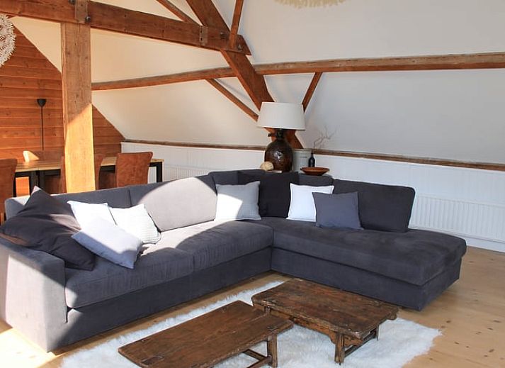 Ferienhaus in Abcoude mit schoener Holzfassade, ideal gelegen in der Natur von Utrecht Nord.