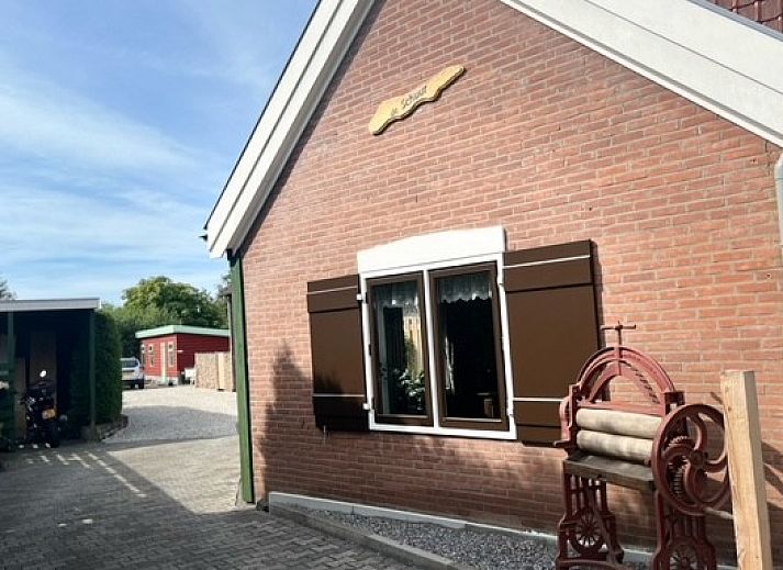 Gemuetliches Wohnzimmer im Ferienhaus Marie Loosdrecht, Loosdrecht, Utrecht, mit grosser Sitzecke und Tageslicht.