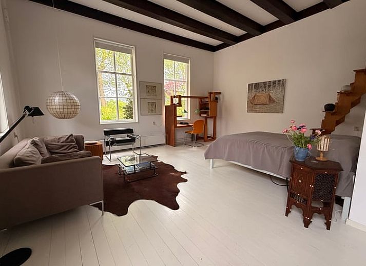 Ferienhaus in Abcoude, Utrecht Nord Ferienhaus umgeben von gruener Natur und Baeumen.