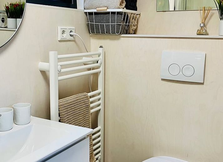 Sprudelnder Whirlpool im Ferienhaus in Breukelen, Utrecht, ideal zum Entspannen.