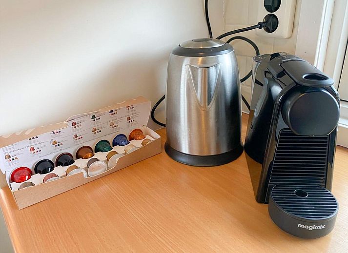 Zonovergoten veranda van Blauwborst 24-18 vakantiehuis in Breukelen, Utrecht