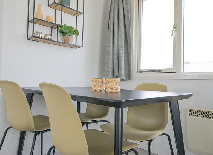 Zonovergoten veranda van Blauwborst 24-18 vakantiehuis in Breukelen, Utrecht