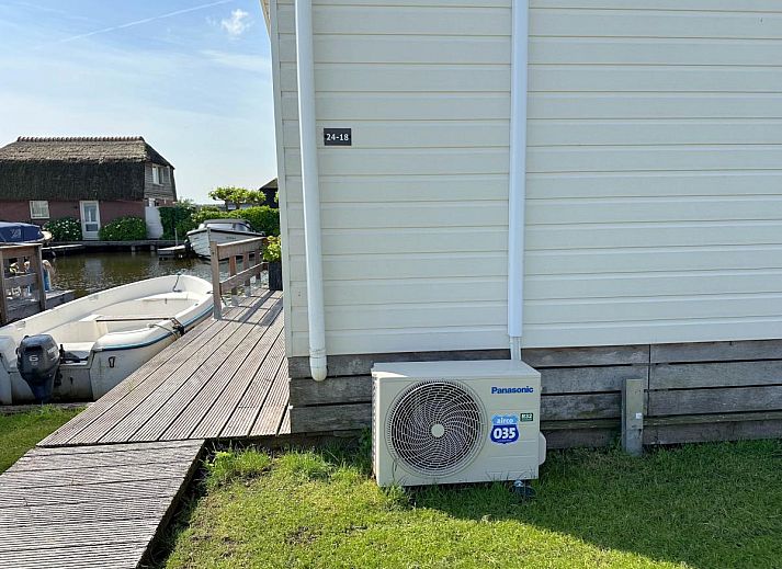 Moderne binnenruimte van Blauwborst 24-18 vakantiehuis in Breukelen, Utrecht