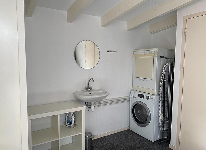 Guest house 560318 - Holiday property Utrecht noord - Zwaan 24-6