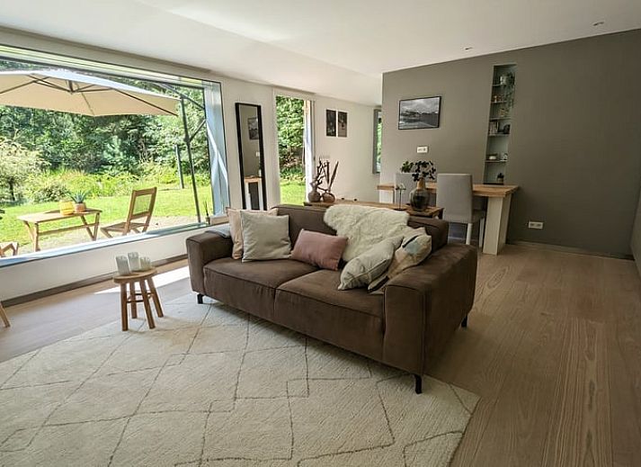 Gezellig vakantiehuis in Soest, Utrecht met groene tuin en terras, ideaal voor ontspanning.