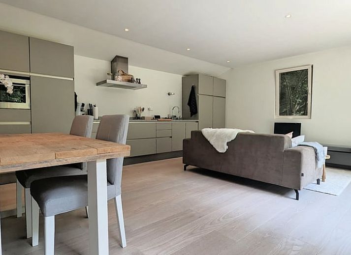 Vakantiehuis in Soest, omgeven door bomen in Utrecht noord, perfect voor een rustige vakantie.
