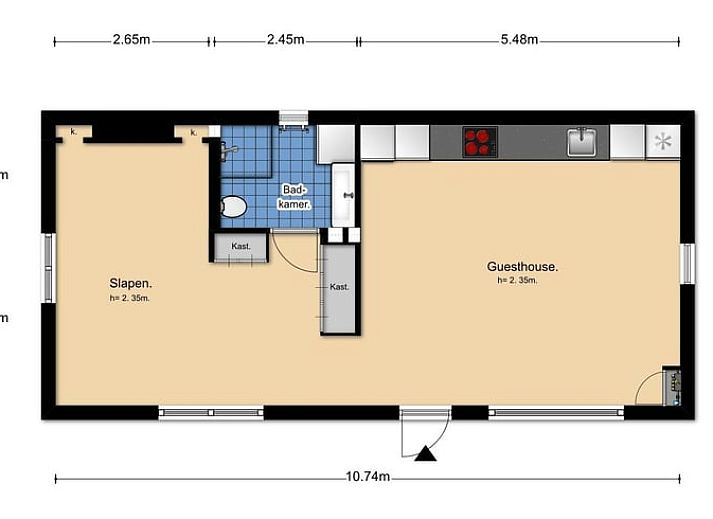 Moderne open keuken in Vakantiehuis in Soest, Utrecht noord, ideaal voor culinaire avonturen.