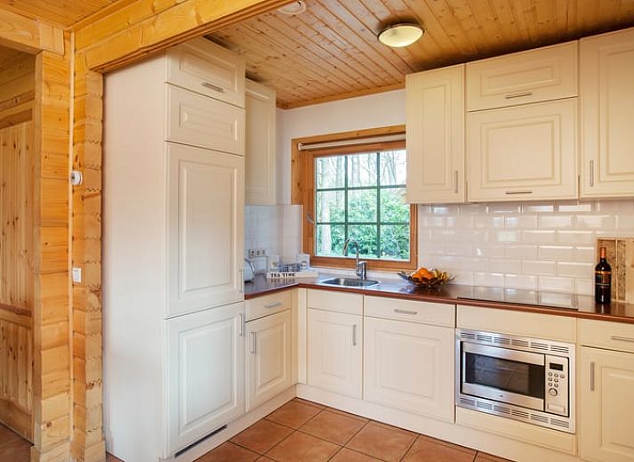 Huisje in Soest, ein charmantes Ferienhaus in Soest, Utrecht, umgeben von viel Gruen und Ruhe.