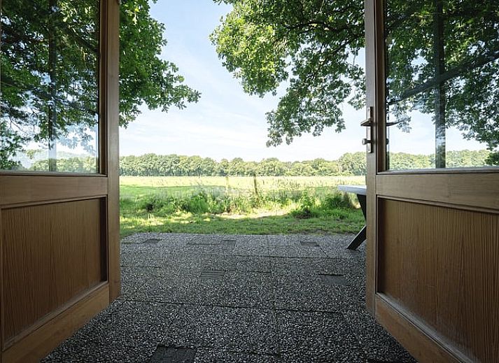 Huisje in Soest, ein charmantes Ferienhaus in Soest, Utrecht, umgeben von viel Gruen und Ruhe.