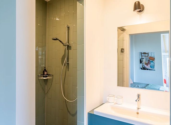 Charmantes Ferienhaus in Nigtevecht, Utrecht, mit klassischer Fassade und authentischen Details.