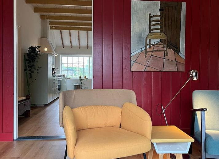 Gemuetliche Sitzecke im Ferienhaus in Nigtevecht, Utrecht mit viel natuerlichem Licht.