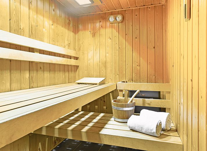 Amerongse Berg 10-persoons vakantiehuis in Overberg met ruim terras en groene omgeving op de Utrechtse Heuvelrug.