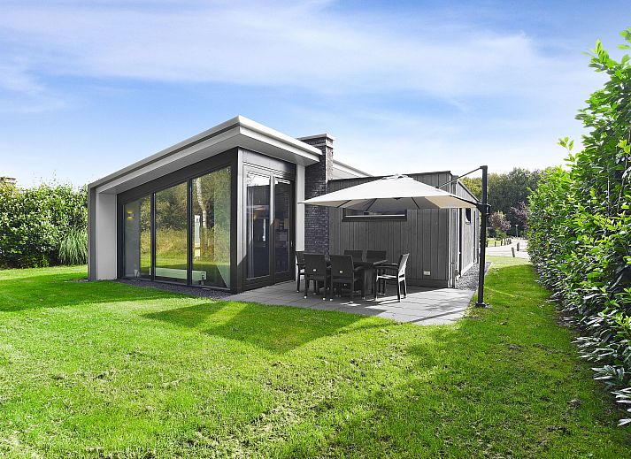 Amerongse Berg 4-Personen-Haus in Overberg mit modernem Aussenbereich und Terrasse auf dem Utrechter Bergruecken.